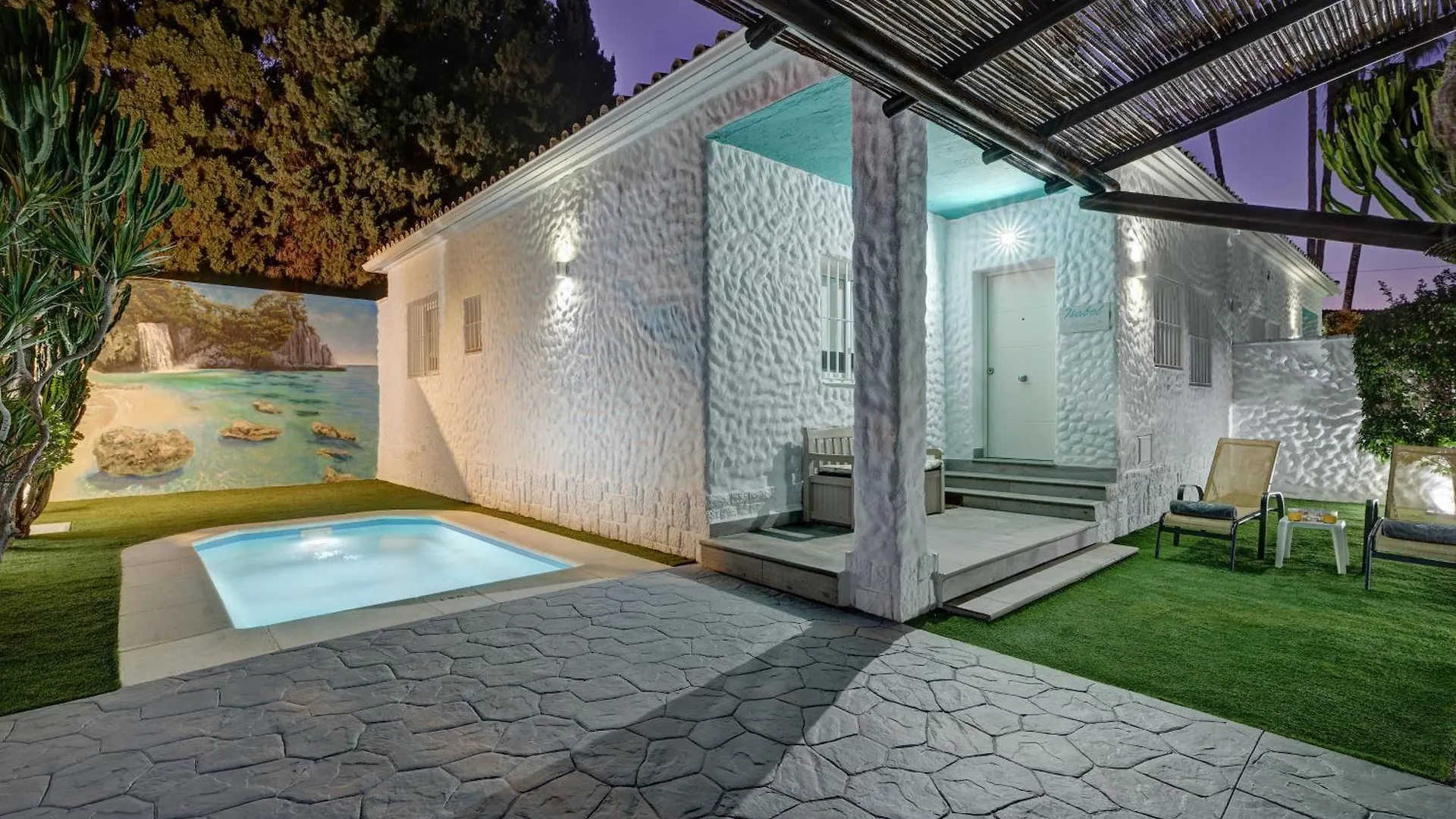 Villa Isabel By Seric, 15' Walking To The Beach Torremolinos Spain
